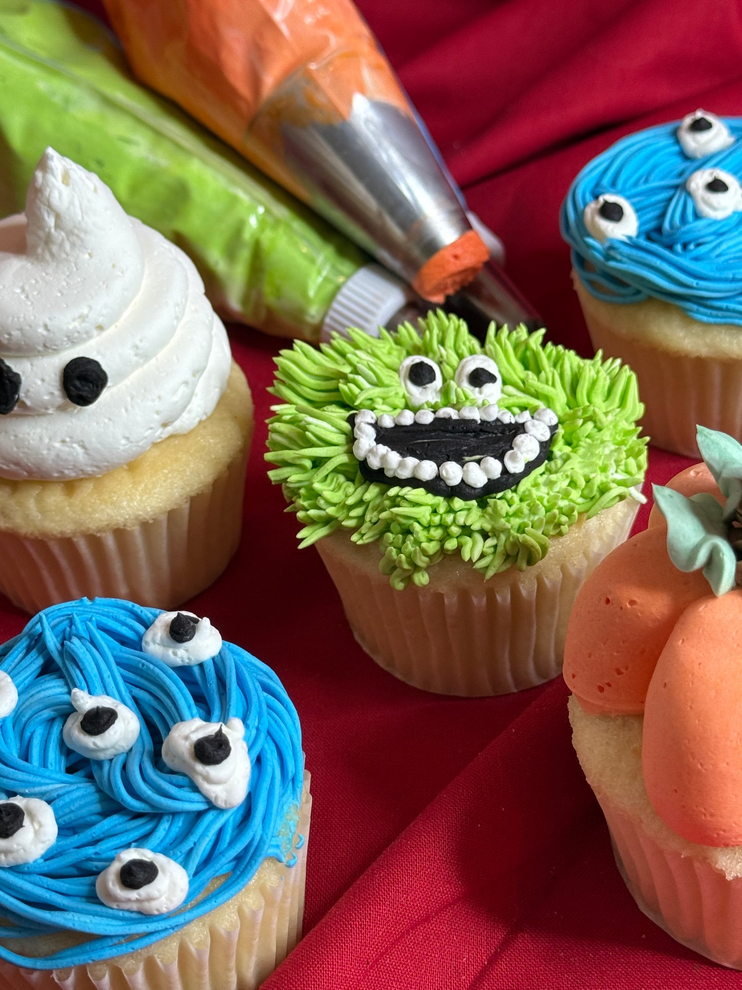 Cupcake Decorating Class - 12:40PM
